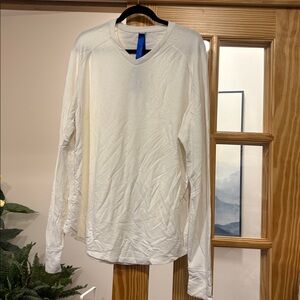 Kit and Ace Long Sleeve V Neck